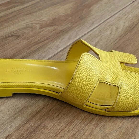 Hermes Oran Yellow Leather H Sandals Eur. 37 - Picture 12 of 14